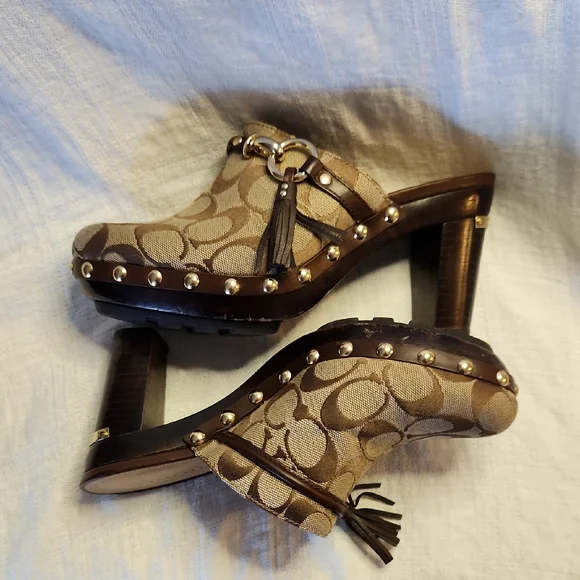 Coach Brown Mules with Signature Monogram and Chunky Heel - Picture 5 of 8